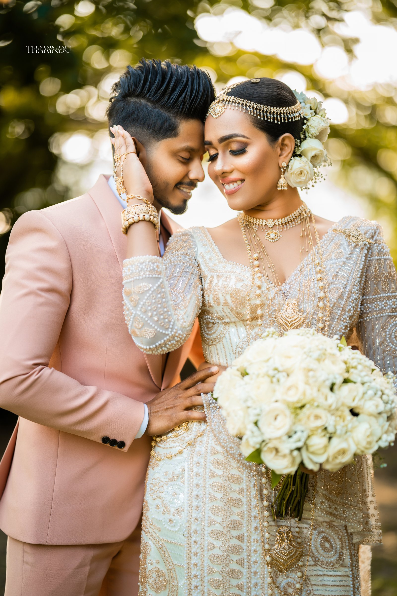 Samith & Ishani Wedding in Lake Side Gampaha